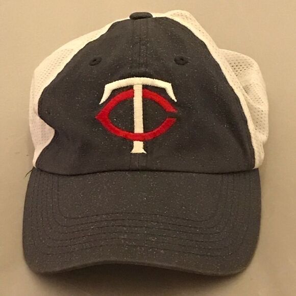 Women's Fan Favorite MLB Minnesota Twins Sparkly Baseball Hat - Picture 2 of 14